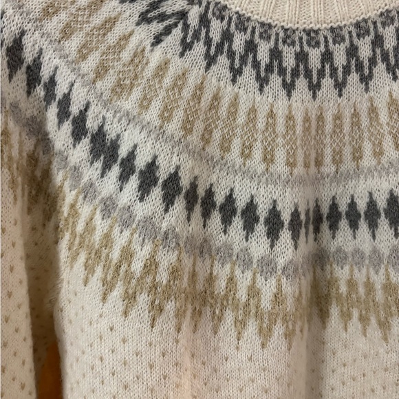 Eddie Bauer Cream and Gray Turtleneck Sweater - Picture 3 of 7